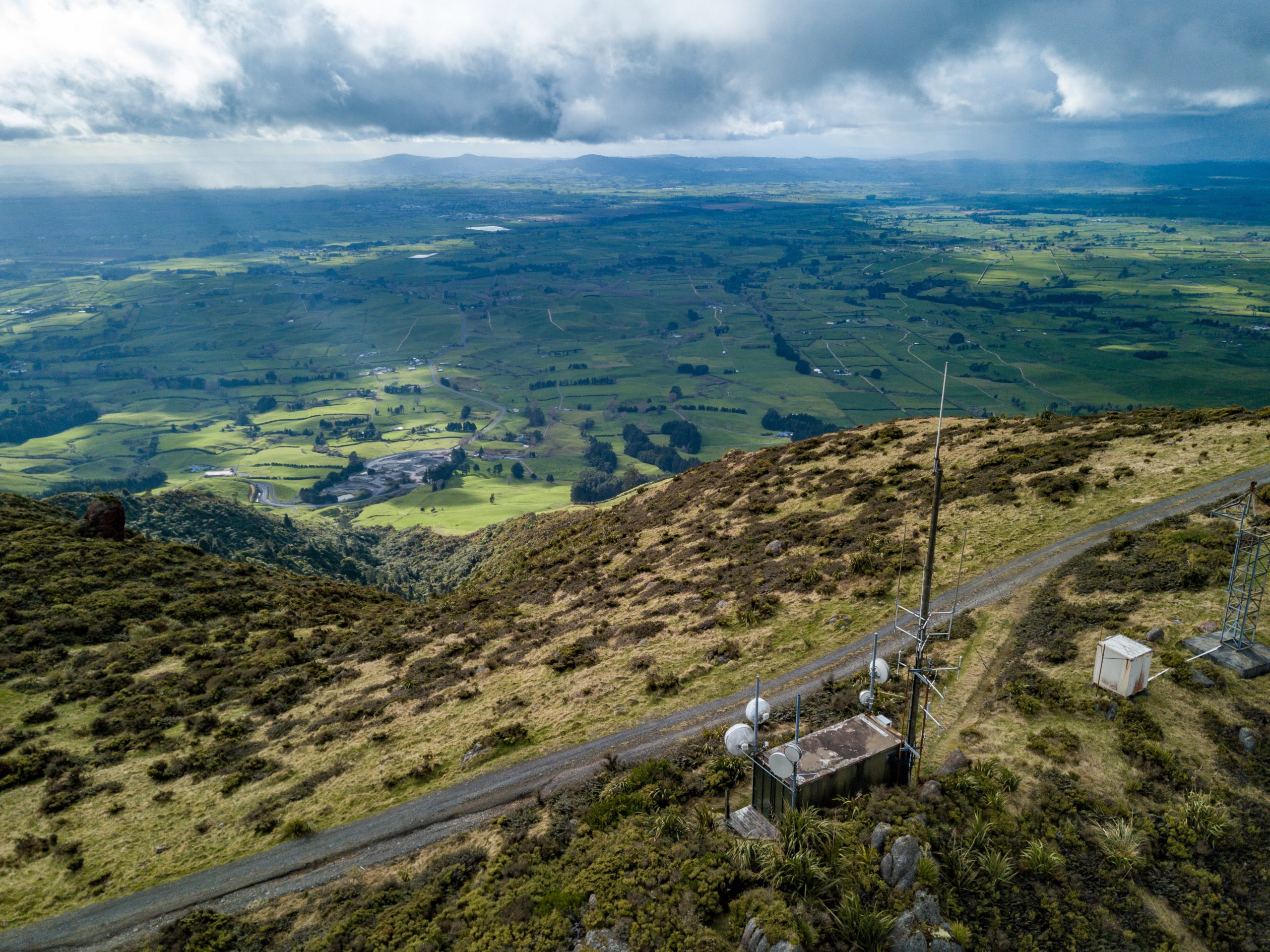 Rural Solutions 2 Lightwire Rural Solutions include business grade wireless broadband