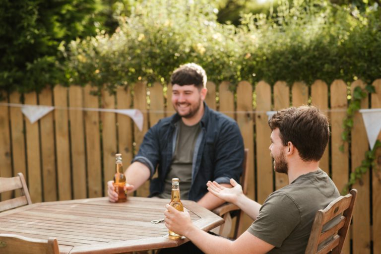 Refer A Friend 1 Get 1 month free internet when you refer a friend Lightwire