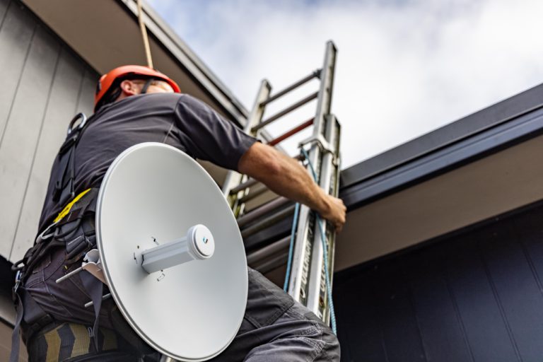 Lightwire vs Starlink 16 Are you building a new house or rural building? See why builders & developers love to pre-wire install rural New Zealand broadband in new builds. Getting rural wireless broadband internet is a hassle-free experience. The installer will do it all for you. Lightwire makes your installation process a breeze!